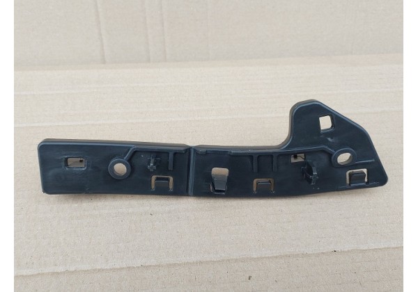 Кріплення переднього бампера ліве Citroen Berlingo II, Peugeot Partner II, 9680546880*