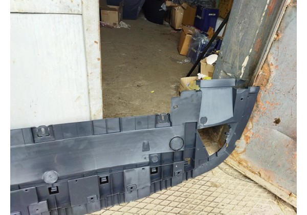Захист бампера нижній Renault Kangoo II, 8200501560