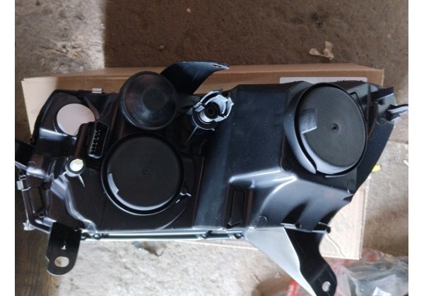 Фара права Renault Logan II, Logan MCV II, Sandero II, 13 - 17, 260106223R