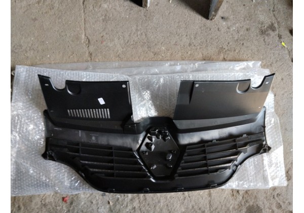 Решітка радіатора верхня Renault Logan II, Sandero II, 13-17, 623105727R