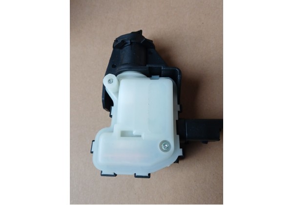 Привід лючка бензобака Peugeot 508, 407, Citroen C4, C5, C6, DS4, 9651690280