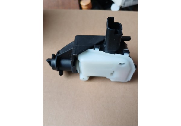 Привід лючка бензобака Peugeot 508, 407, Citroen C4, C5, C6, DS4, 9651690280