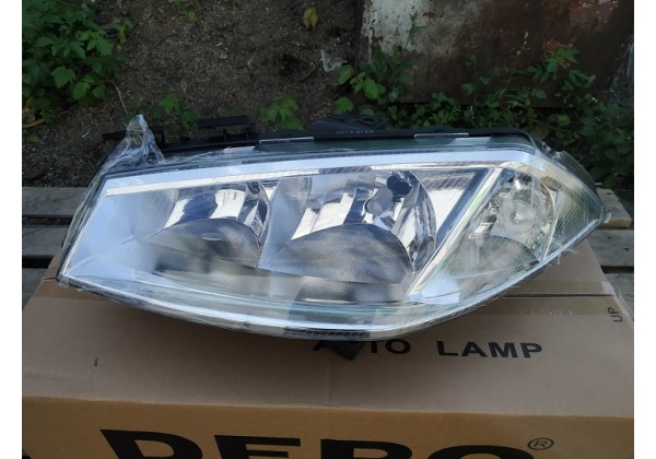 Фара передня ліва Renault Megane II, 03-06, 7701064018 *
