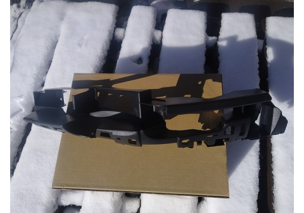 Кронштейн кріплення бампера переднього правий Renault Megane II, 8200412349, 06-08*