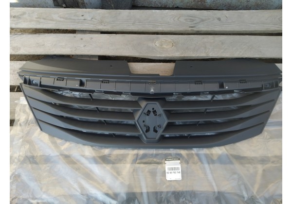Решітка радіатора верхня Renault Logan, Logan MCV, 04-12, 8200752748 