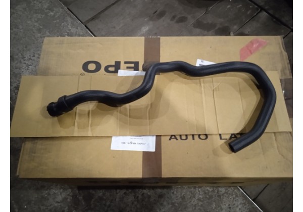 Патрубок обігрівача Renault Kangoo, Clio II 1.4, 1.6 16V, 7700847057