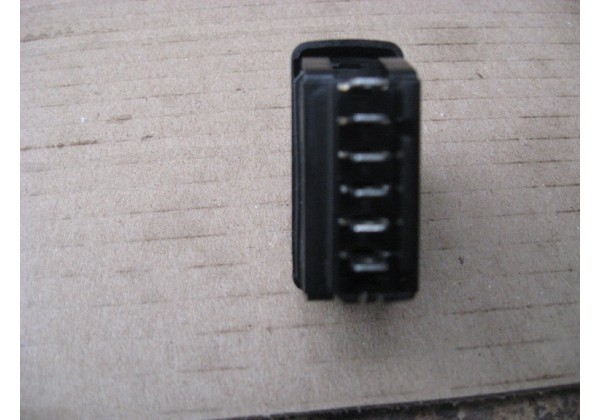 Кнопка склопідіймача, 6 контактів Renault Clio II, Kangoo, Megane, Scenic, 7700838099, 8200090327
