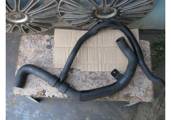 Патрубок радіатора нижній Renault Clio II, Kangoo 1.5 dci, 8200331306