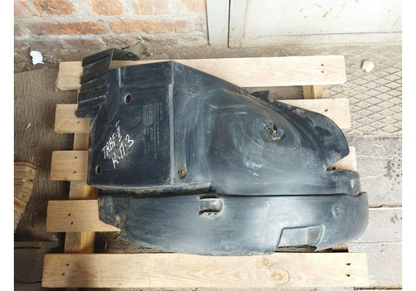 Підкрилок передній правий (задня частина) Renault Trafic II, 8200291639, 8200508353