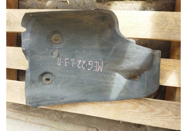 Підкрилок заднього крила лівий передній Renault Megane II, 8200141288