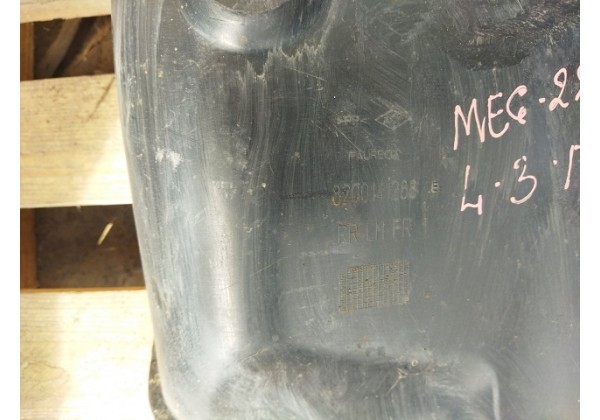 Підкрилок заднього крила лівий передній Renault Megane II, 8200141288