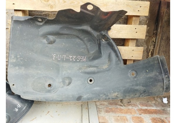 підкрилок передній лівий задня частина Renault Megane II, 8200073428