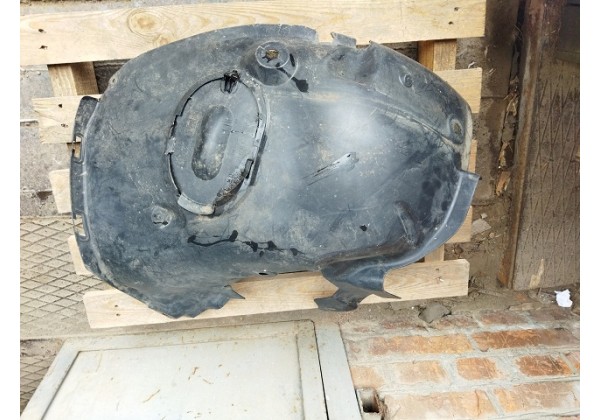 Підкрилок передній правий, передня частина Renault Megane II, 8200073427 , 8200415287
