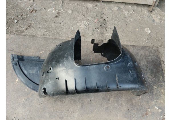 Підкрилок переднього крила лівий Peugeot 307, 01-05, 7136N6*