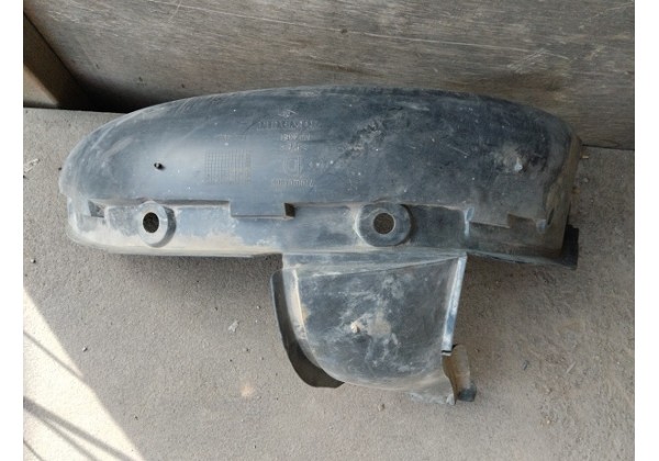 Підкрилок передній правий, задня частина Renault Kangoo, 7700304868*