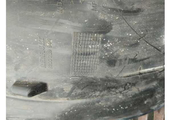 Підкрилок передній лівий, задня частина Renault Clio III, 8200289945*