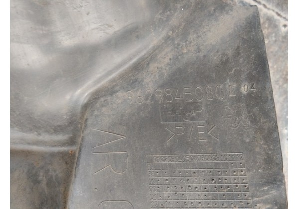 Підкрилок передній лівий, задня частина Peugeot 206, 9629845080, 7136J5