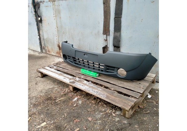 Бампер передній з отворами під ПТФ Renault Trafic II, Nissan Primastar, 07-14, 7701209346 *
