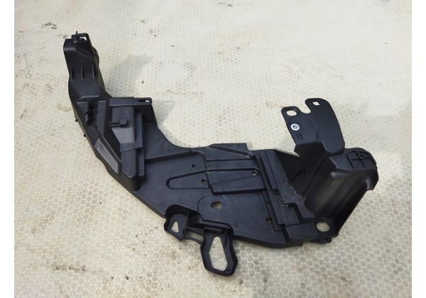 Кронштейн бампера передній правий Renault Megane III, 13-16, 622225493R