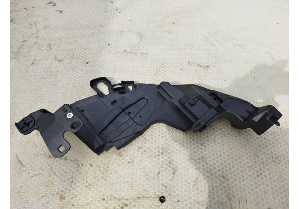 Кронштейн бампера передній правий Renault Megane III, 13-16, 622225493R