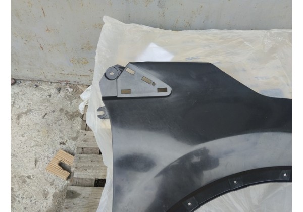 Крило переднє праве, пластік Renault Captur, 13-17, 631006348R*
