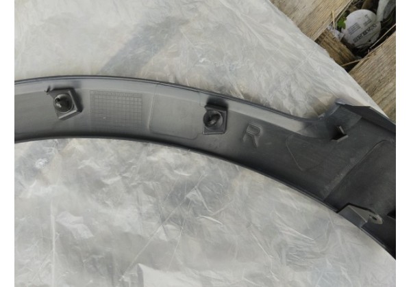 Накладка крила правого переднього Renault Captur, 13-17, 638120719R*