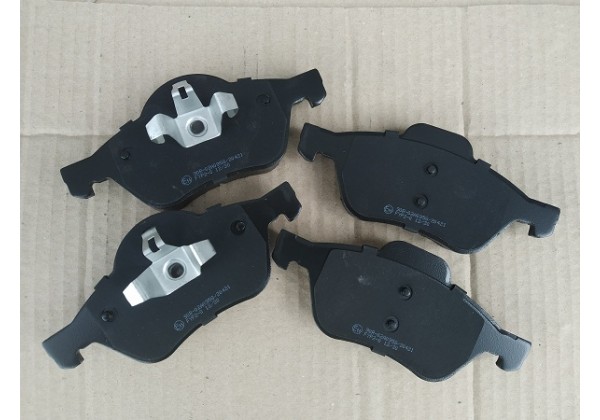 Комплект гальмівних колодок Renault Scenic II, Megane II, Laguna II, III, Clio III, 7701208183, 410600012R, 410601237R