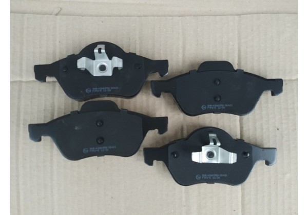 Комплект гальмівних колодок Renault Scenic II, Megane II, Laguna II, III, Clio III, 7701208183, 410600012R, 410601237R
