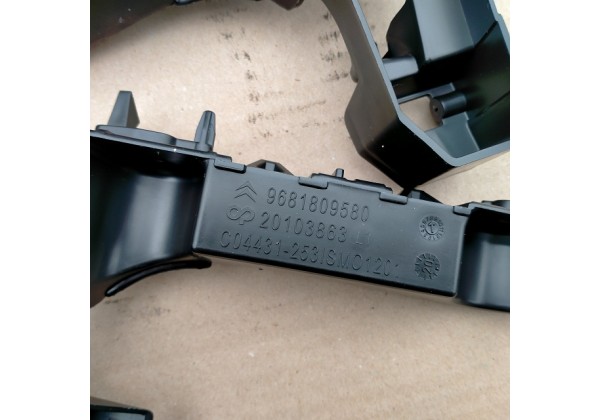Кронштейн кріплення передньго бампера, комплект Citroen C3 Picasso, 7416L7, 9681809580, 9681809380