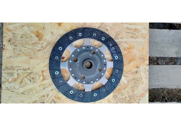 Комплект зчеплення Peugeot 308, 3008, 407, 508, 5008, 807, Expert II, Citroen DS4, DS5, C4, C4 Picasso, C4 Grand Picasso, C4 II, C5 III, Jumpy II, C8  2.0 hdi, 2052P6