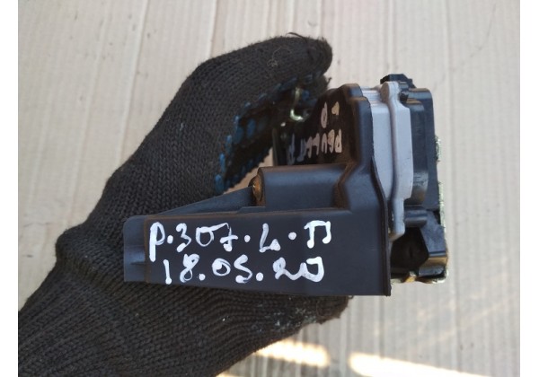 Замок дверки лівий передній, 6 пінів Peugeot 307 SW, 05-08, 9135N6