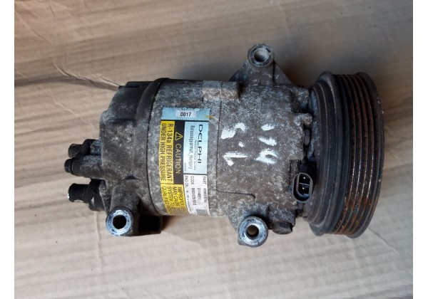 Компресор кондиціонера Renault Scenic І-II, Megane I-II, 1.4, 1.5DCi, 1.6, 1.6 16V, 7711135105, 8200050141, 8200316164, 8200470242, 8200940837, 8200600110, 8671016163 *