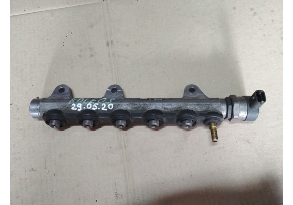 паливна рампа BOSCH Renault 2.0 dci, M9R, 8200718753, 8201040904, 0445214230, 8200842432, 8200610223