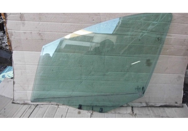 Скло лівої передньої дверки Peugeot 308, T7, 07-13, SW, HB 5 дв, 9201K8