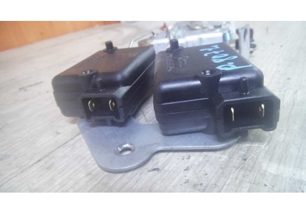 Замок дверки лівої зсувної Citroen C8, Peugeot 807, 9137L9