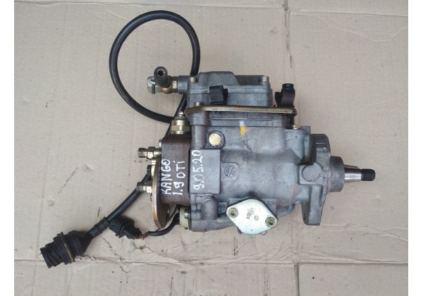 Паливний насос високого тиску (ТНВД) Renault Kangoo, Master, Scenic, Megane, Clio II, Laguna 1.9 DTi, 7700870130, BOSCH 0460414993