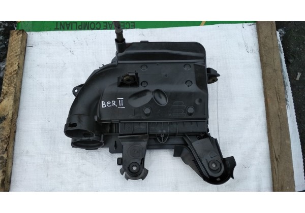 Корпус повітряного фільтра Peugeot, Citroen 1.6 HDi,  9673061080