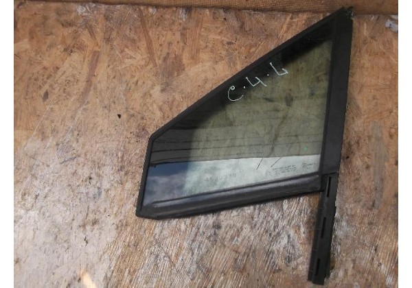 Кутник лівої передньої дверки Citroen C4, 2006 р, купе