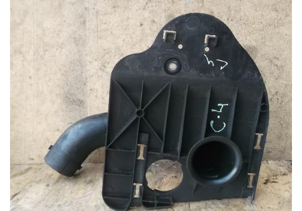 Кришка воздуховода, з патрубком Peugeot 307, Citroen C4, 9655471780