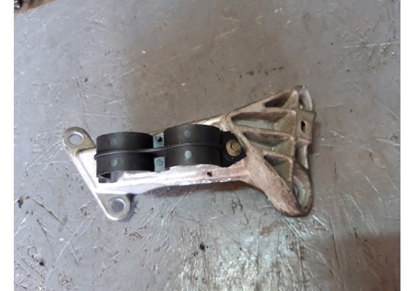 Кронштейн двигуна Citroen С5, 2.0 16V HPi, 9636204080, 9634919980