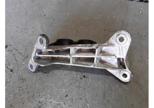 Кронштейн двигуна Citroen С5, 2.0 16V HPi, 9636204080, 9634919980