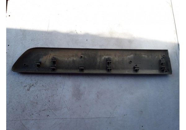 Молдинг дверки правої здвіжної Renault Kangoo, 03-08, 8200077548, 8200077552, 8200077554, 8200077557 *