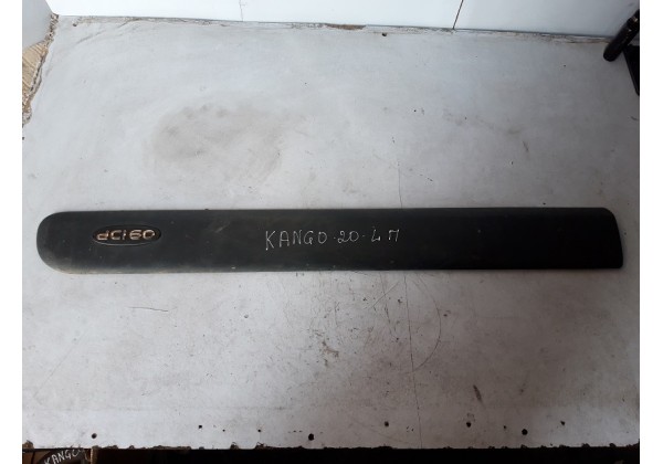 Молдинг лівої передньої дверки Renault Kangoo, 03-09, 8200077531, 8200077532, 8200077533, 8200077534