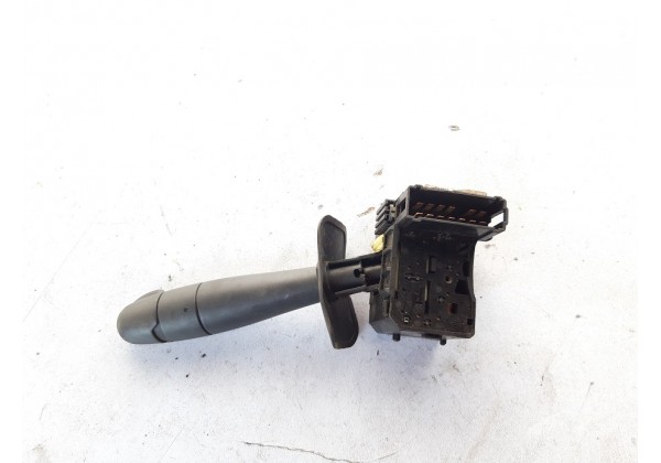 Перемикач двірників передніх-задніх Renault Kangoo, Clio 2, 8200299869