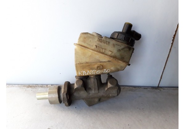 Головний гальмівний циліндр, 2 вихода Renault Kangoo, Clio II, 8200058190, 8200262441, 7700417826
