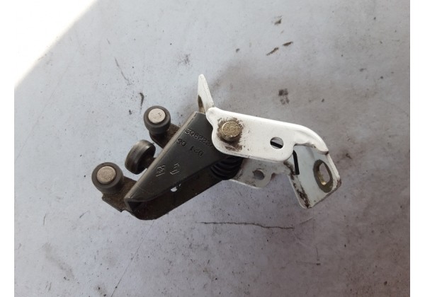 Ролік бокової правої здвижної двері середній Renault Kangoo, 7700308222, 7700303512 *