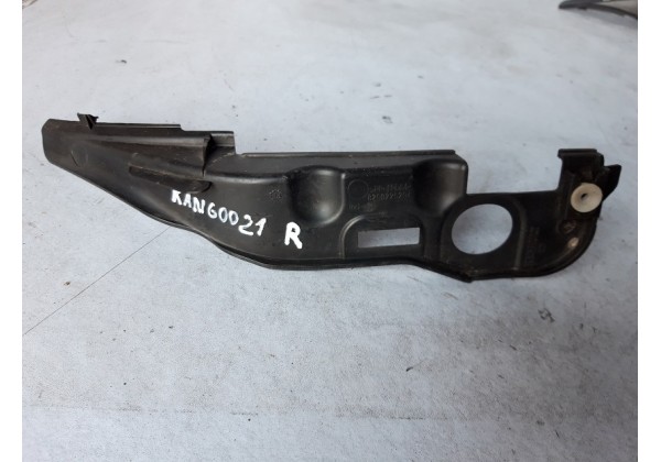Накладка декоративна лобового скла права Renault Kangoo, 03-08, 8200225294 *