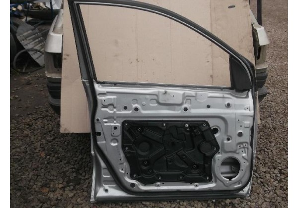 Двері ліві передні Renault Koleos, 08-16, 801010029R