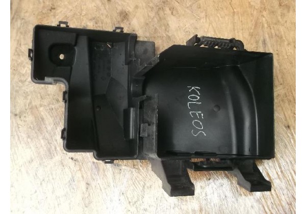 Корпус блоку запобіжників Renault Koleos 2.0 dci, 284B9JY00A