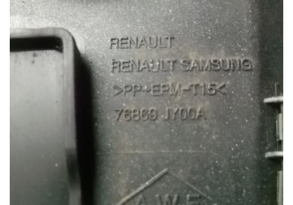 Накладка переднього крила лівого Renault Koleos, 76869JY00A